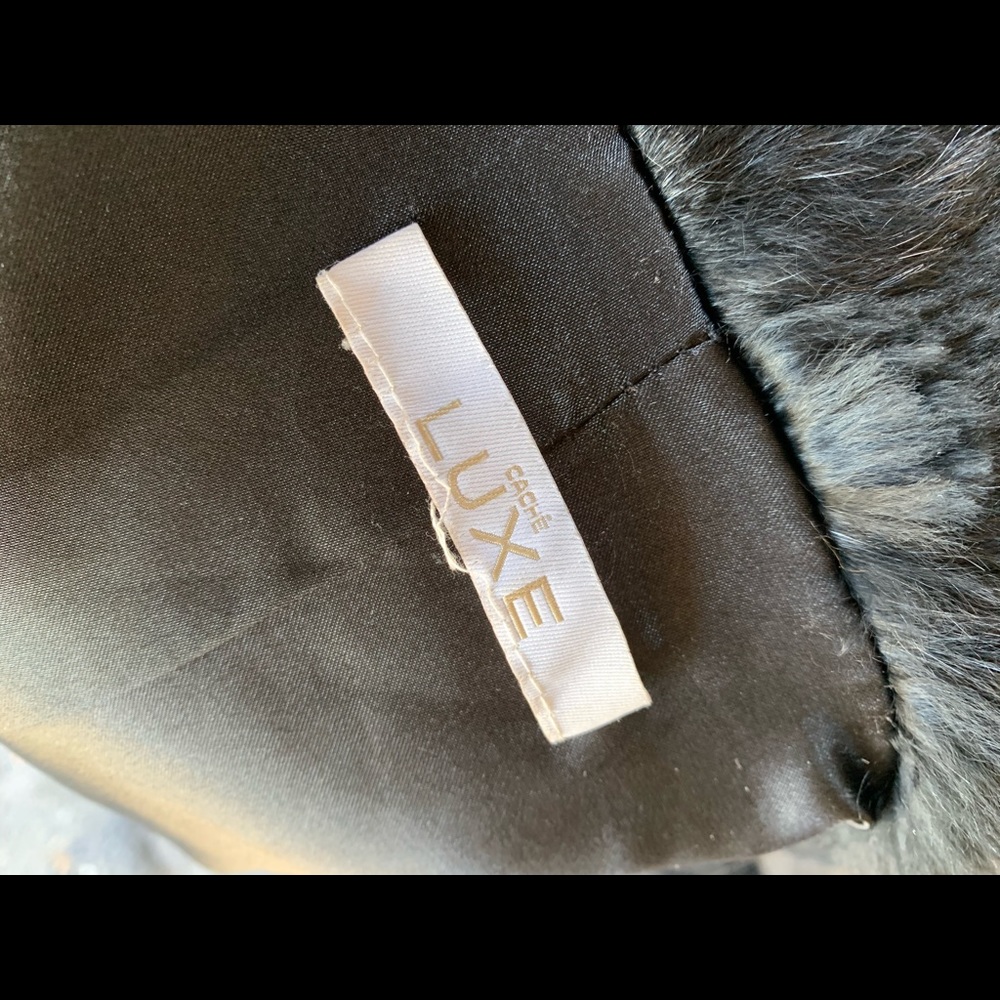 Caché Luxe Rabbit Jacket - Picture 14 of 15